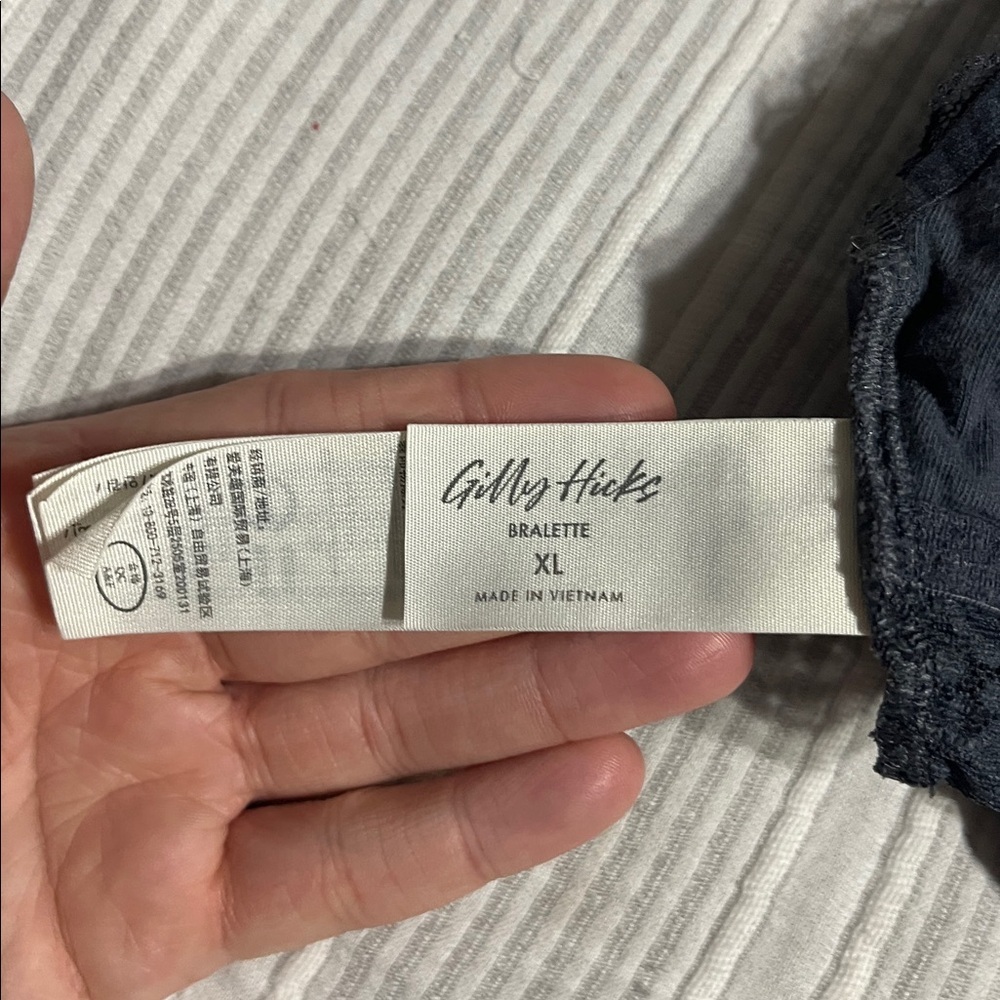 Gilly Hicks Navy Bralette - Picture 3 of 3